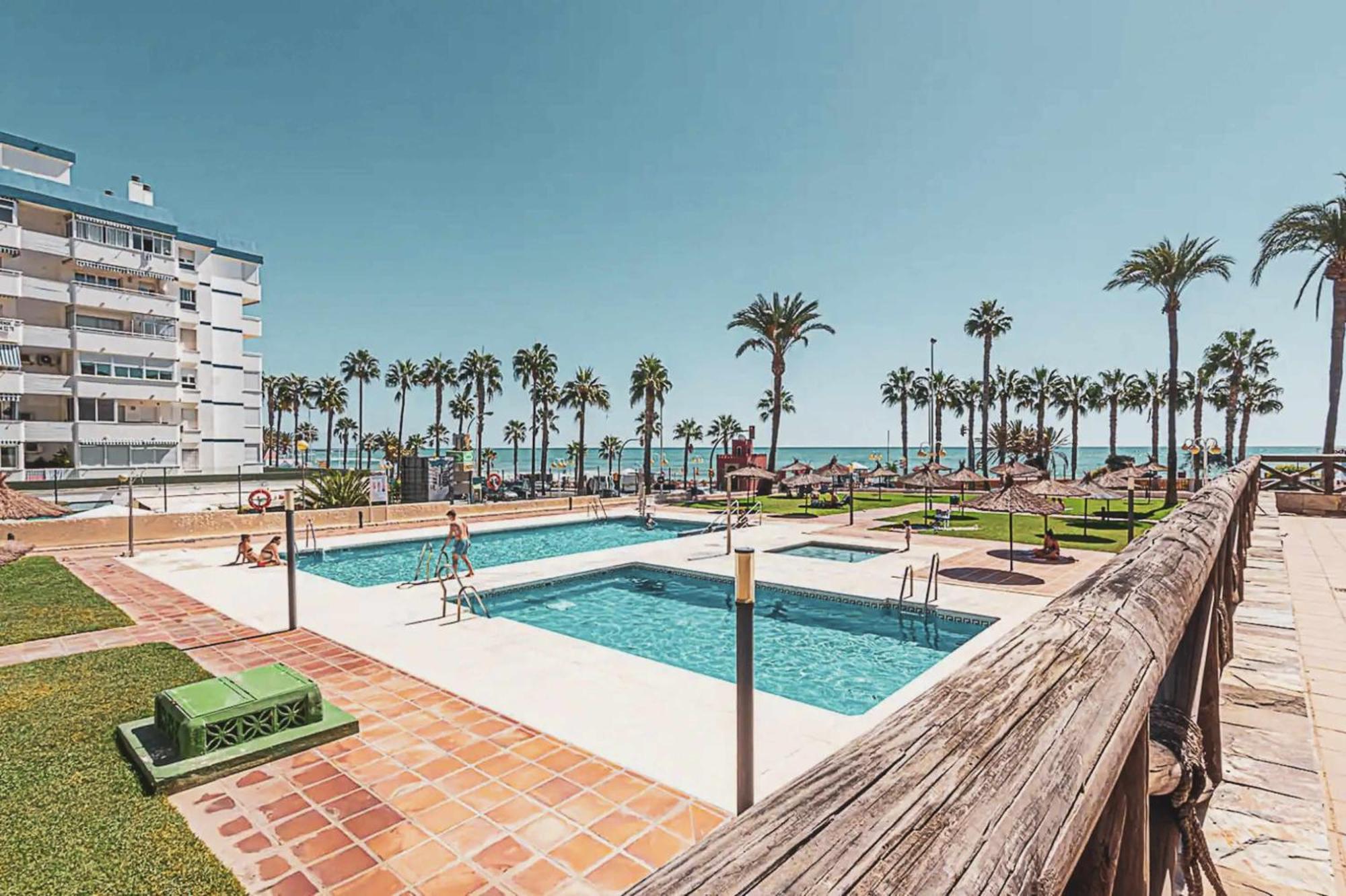 Precioso Apartamento En Primera Linea De Playa Бенальмадена Экстерьер фото