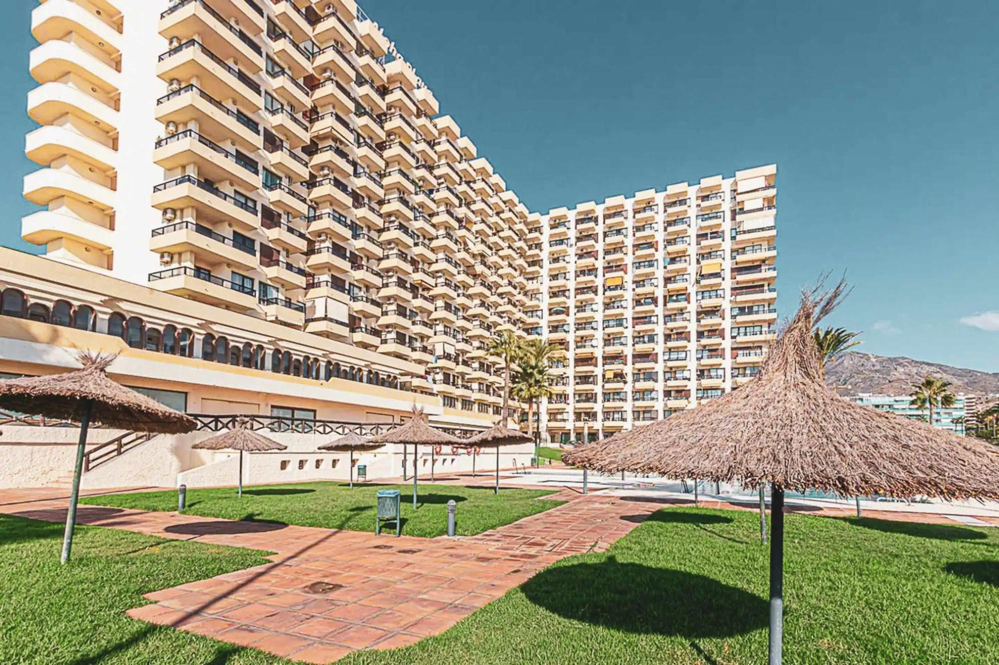 Precioso Apartamento En Primera Linea De Playa Бенальмадена Экстерьер фото
